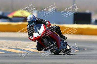 media/Mar-28-2022-Superbike Trackdays (Mon) [[b8603d0f67]]/Novice Group (1130am-12pm)/Turn 2/